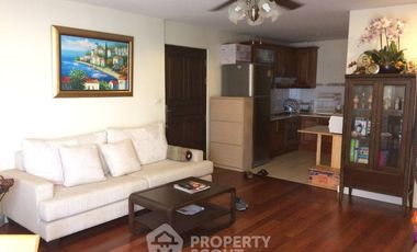 For rent 2 bedrooms condo in Yan Nawa, Bangkok