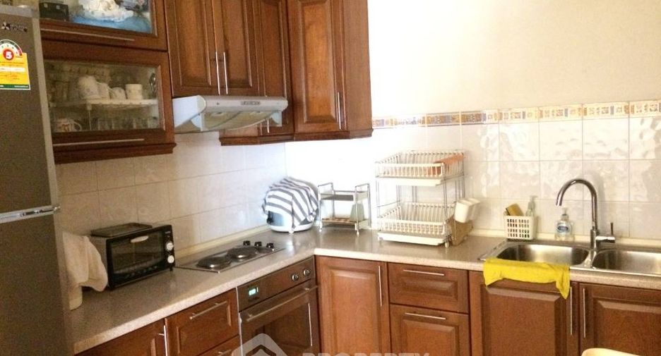 For rent 2 bedrooms condo in Yan Nawa, Bangkok