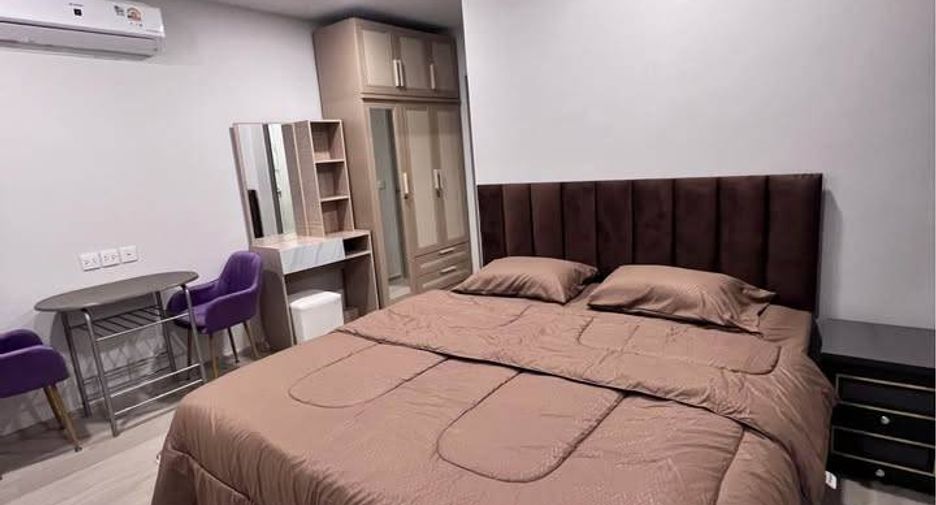 For rent 2 bedrooms condo in Phra Khanong, Bangkok