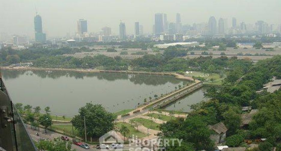 Condo en alquiler de 2 habitaciones en Khlong Toei, Bangkok