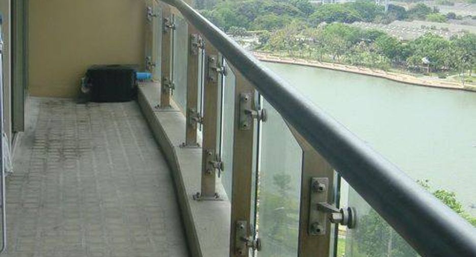 Condo en alquiler de 2 habitaciones en Khlong Toei, Bangkok