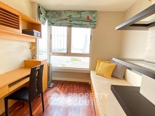 For rent 3 bedrooms condo in Bang Kho Laem, Bangkok
