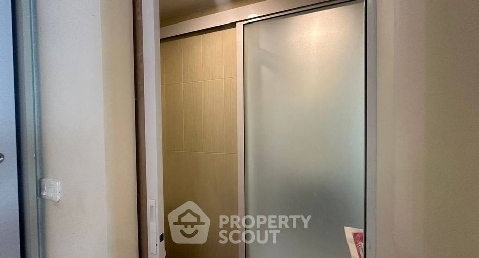 For rent 2 ベッドルーム condo in Huai Khwang, Bangkok