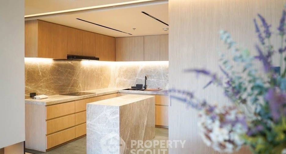 For rent 2 bedrooms condo in Bang Phlat, Bangkok