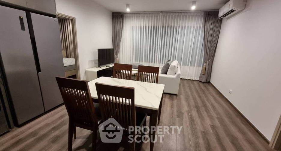 For rent 2 bedrooms condo in Huai Khwang, Bangkok