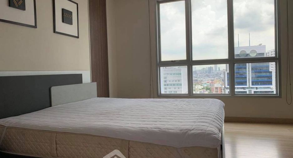 For rent 2 bedrooms condo in Sathon, Bangkok