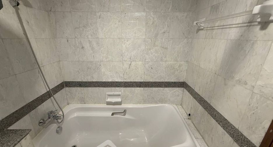 Condo en alquiler de 1 habitaciones en Pathum Wan, Bangkok
