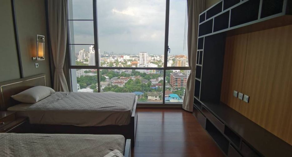 À louer 2 chambres condo à Watthana, Bangkok
