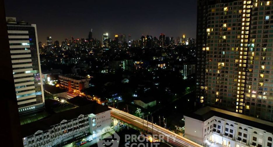 For rent 2 bedrooms condo in Watthana, Bangkok
