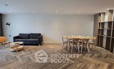 For rent 3 bedrooms apartment in Watthana, Bangkok