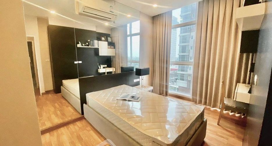 À louer 2 chambres condo à Bang Na, Bangkok