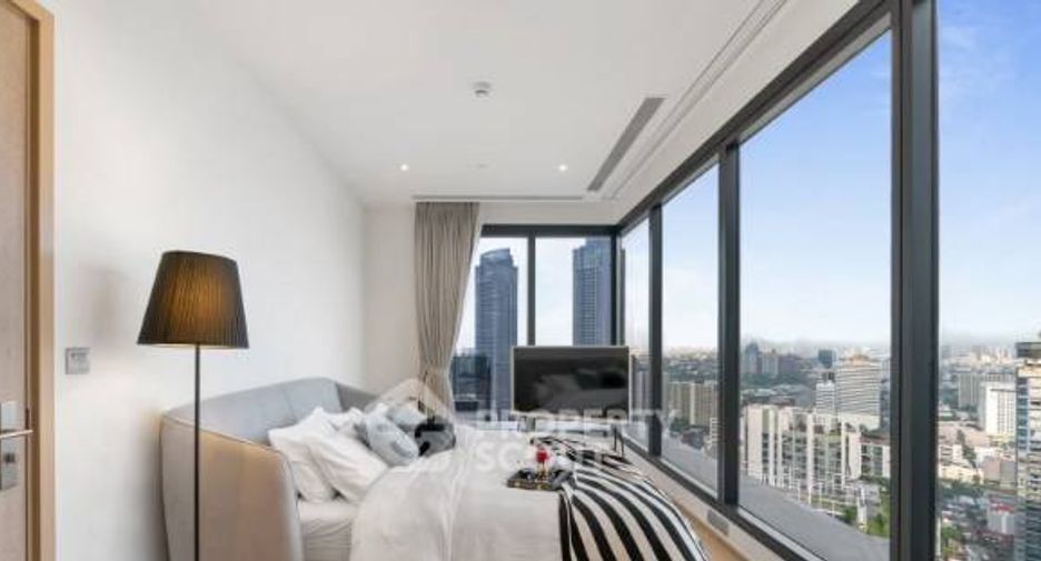 For rent 2 bedrooms condo in Huai Khwang, Bangkok