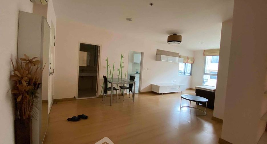 For rent 2 bedrooms condo in Thon Buri, Bangkok