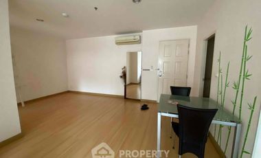 For rent 2 bedrooms condo in Thon Buri, Bangkok