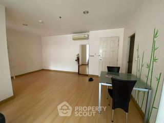 For rent 2 bedrooms condo in Thon Buri, Bangkok