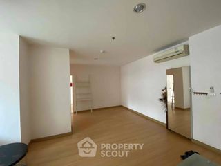 For rent 2 bedrooms condo in Thon Buri, Bangkok