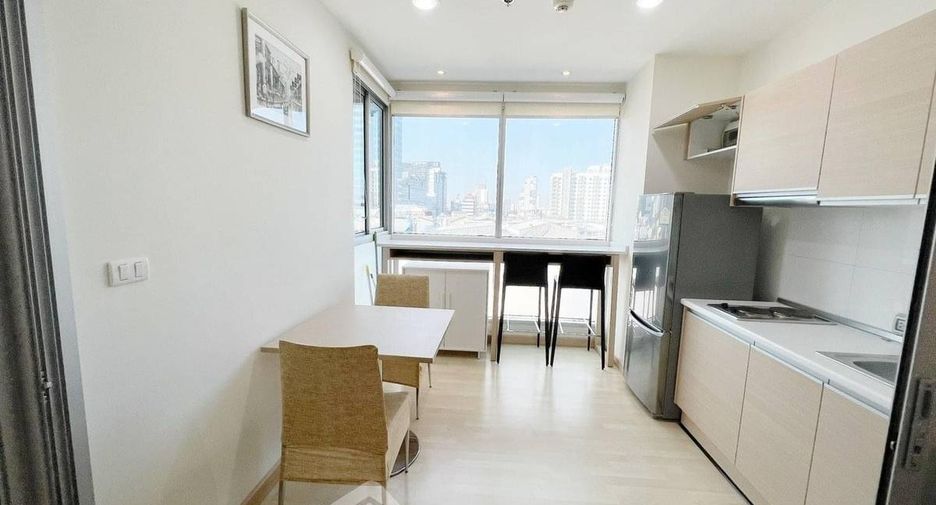 À louer 1 chambre condo à Huai Khwang, Bangkok