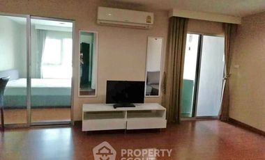 Condo en alquiler de 1 habitaciones en Huai Khwang, Bangkok
