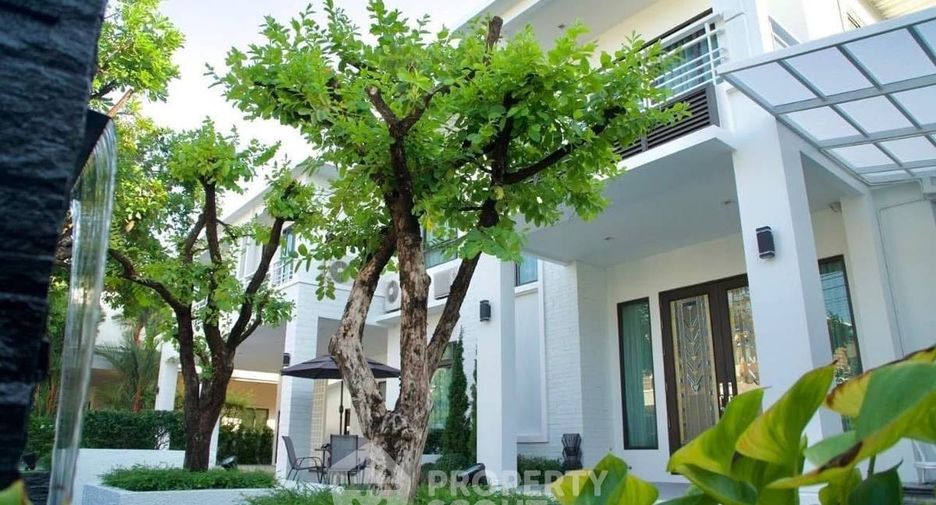 Casa en alquiler de 6 habitaciones en Lat Krabang, Bangkok