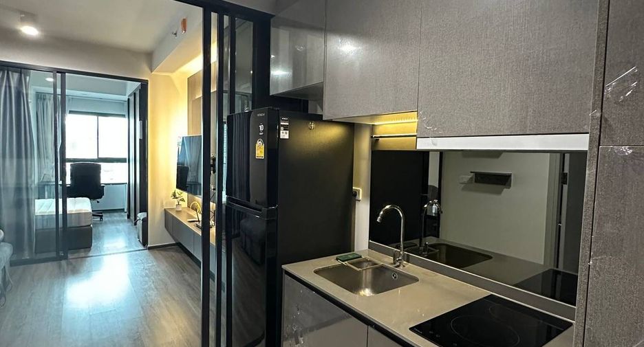 Wohnung zur Miete mit 1 Zimmer in Bang Rak, Bangkok