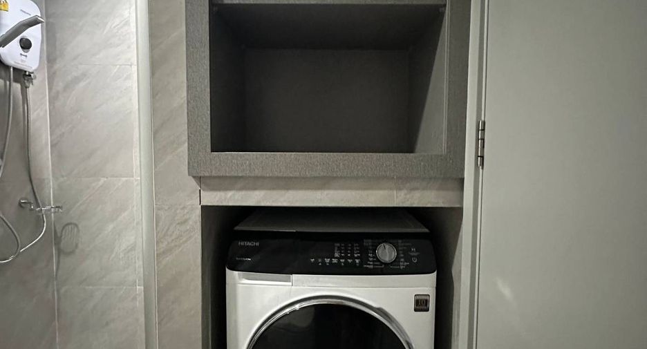 Wohnung zur Miete mit 1 Zimmer in Bang Rak, Bangkok