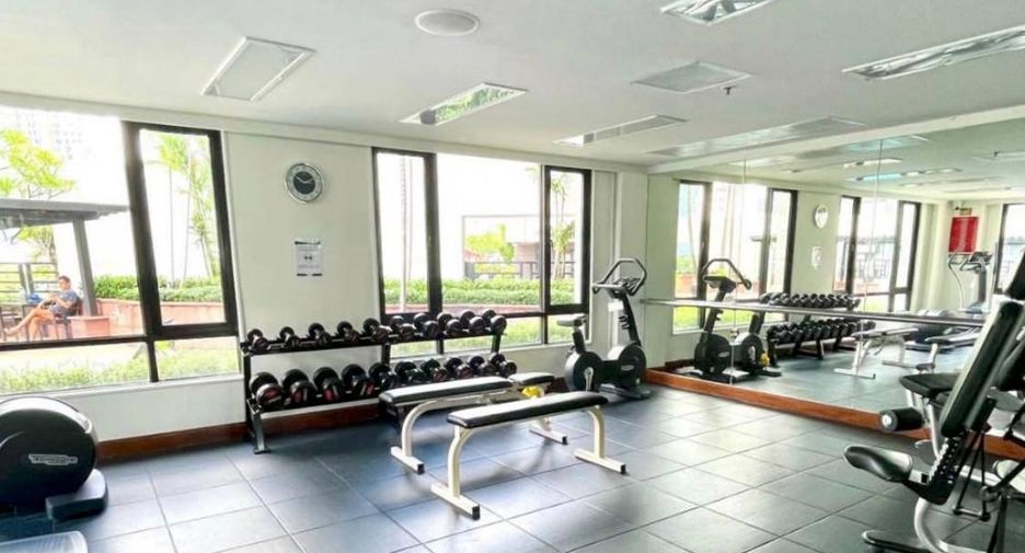 For rent 2 bedrooms condo in Sathon, Bangkok