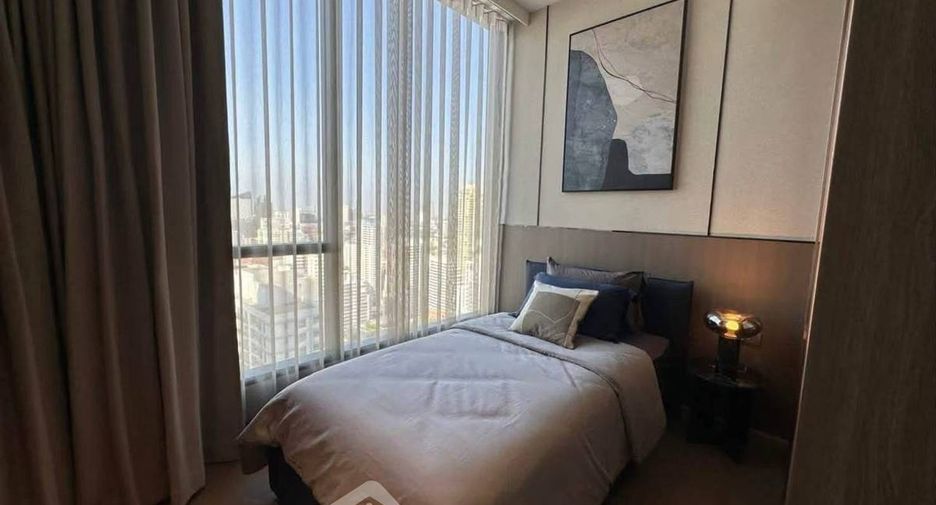For rent 3 bedrooms condo in Khlong Toei, Bangkok