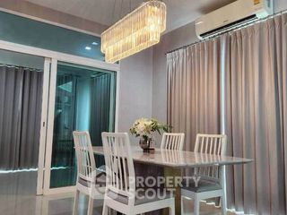 Casa en alquiler de 3 habitaciones en Don Mueang, Bangkok