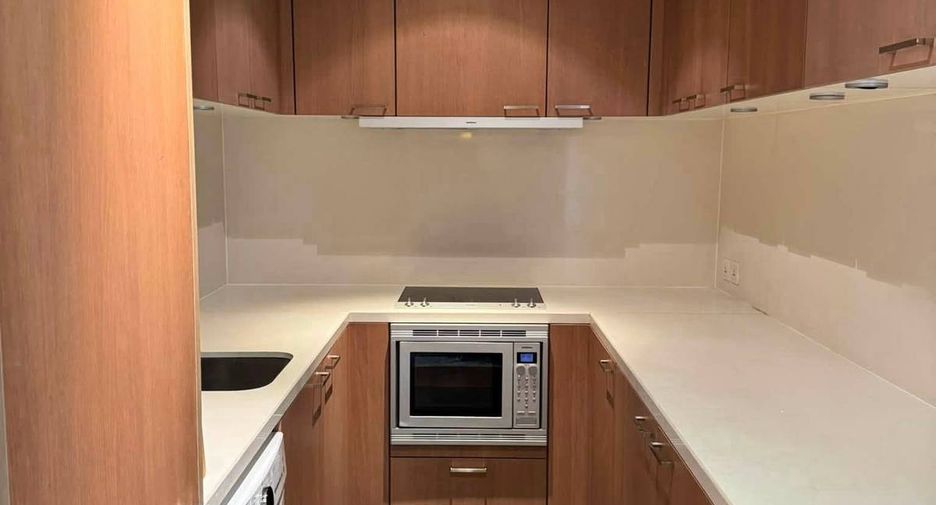For rent 2 bedrooms condo in Sathon, Bangkok