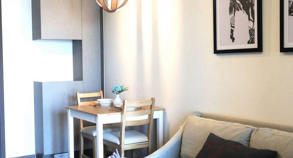 Condo en alquiler de 1 habitaciones en Phra Khanong, Bangkok
