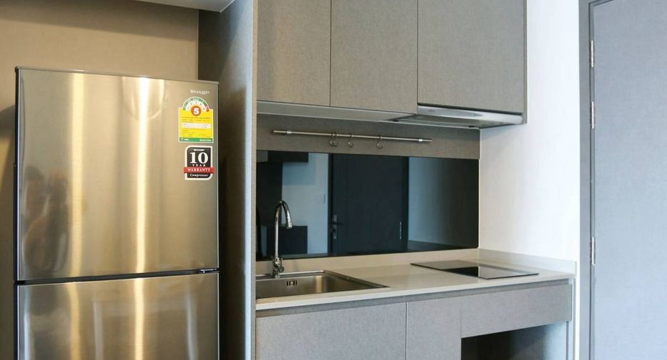 Condo en alquiler de 1 habitaciones en Phra Khanong, Bangkok