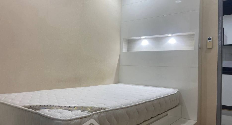 For rent 2 bedrooms condo in Bang Na, Bangkok