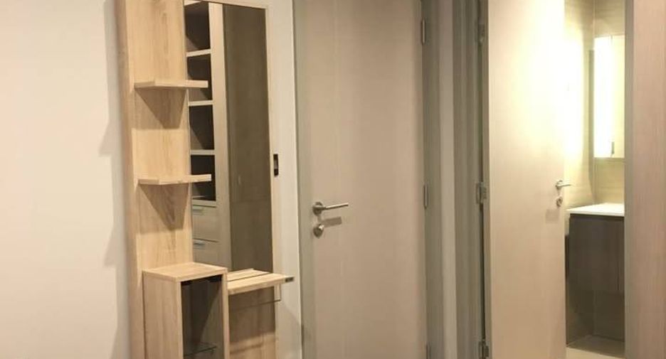 Condo en alquiler de 1 habitaciones en Huai Khwang, Bangkok