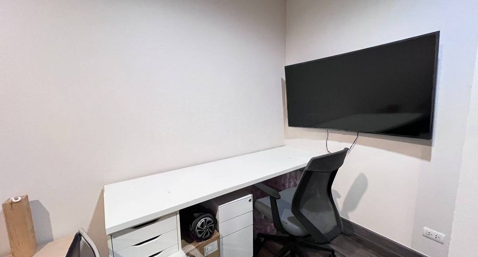 For rent 1 bed condo in Huai Khwang, Bangkok
