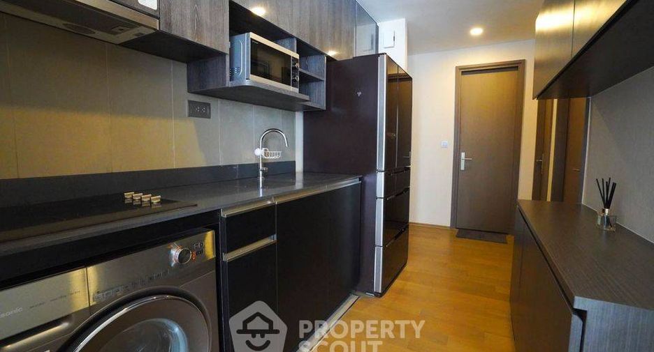 For rent 2 ベッドルーム condo in Bang Rak, Bangkok