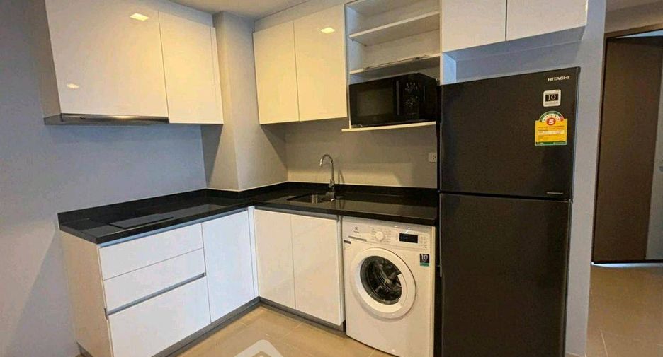 Condo en alquiler de 2 habitaciones en Khlong Toei, Bangkok