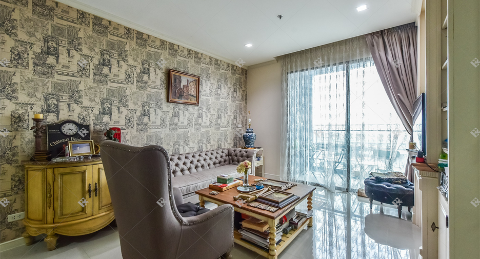 À vendre 2 chambres condo à Yan Nawa, Bangkok