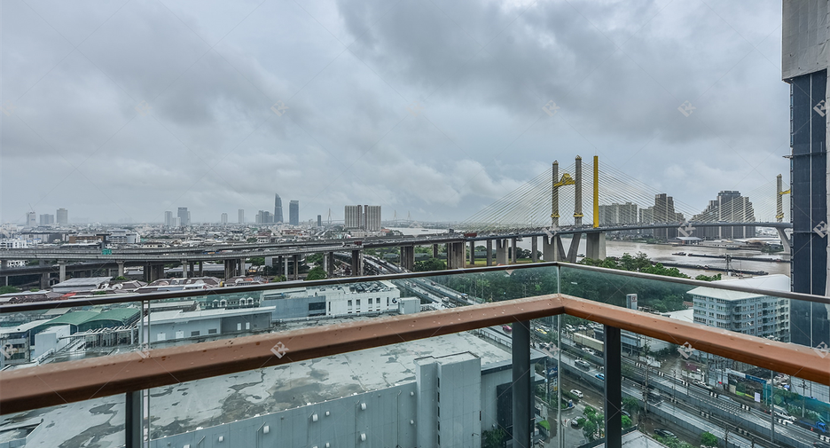 À vendre 2 chambres condo à Yan Nawa, Bangkok