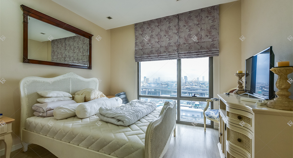 À vendre 2 chambres condo à Yan Nawa, Bangkok