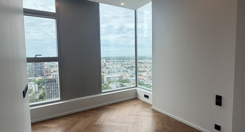 Condo en alquiler de 2 habitaciones en Khlong Toei, Bangkok