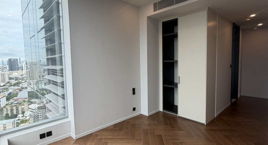 Condo en alquiler de 2 habitaciones en Khlong Toei, Bangkok