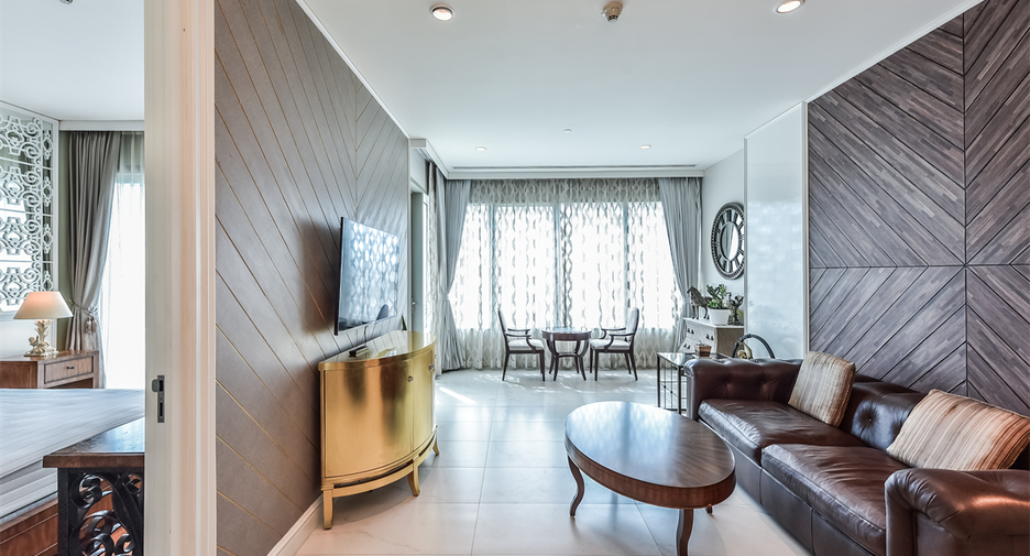 For rent 2 bedrooms condo in Pathum Wan, Bangkok