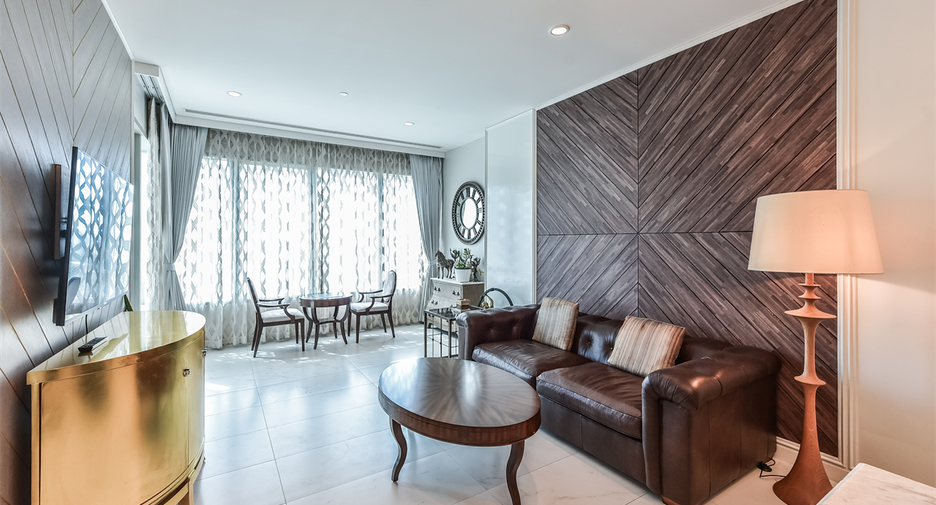 For rent 2 bedrooms condo in Pathum Wan, Bangkok