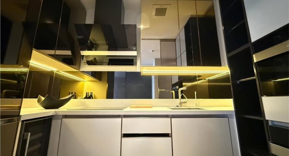 Condo en alquiler de 2 habitaciones en Sathon, Bangkok