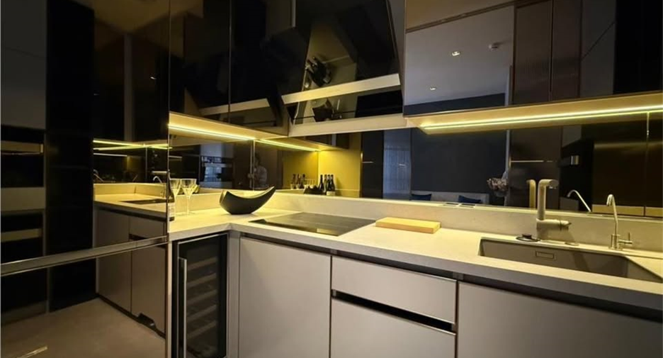Condo en alquiler de 2 habitaciones en Sathon, Bangkok