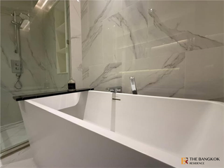 Condo en alquiler de 2 habitaciones en Sathon, Bangkok