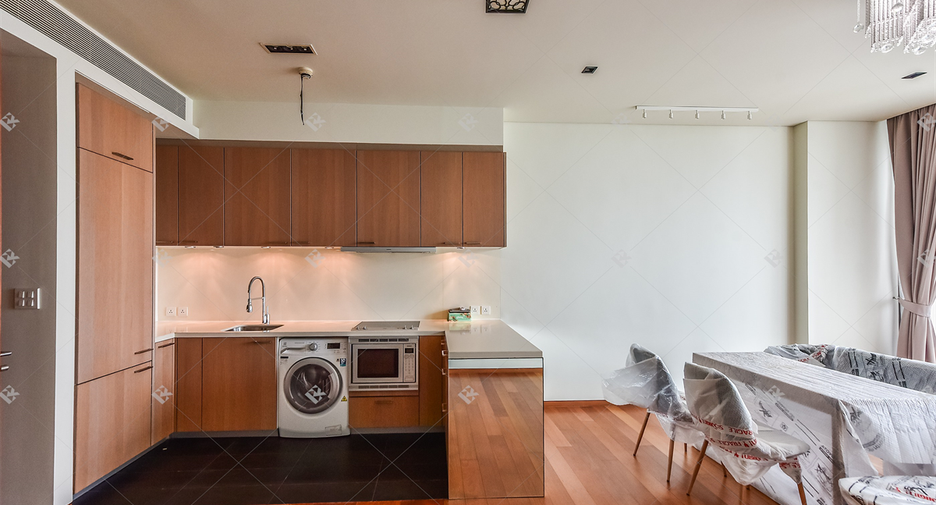 For rent 2 bedrooms condo in Sathon, Bangkok