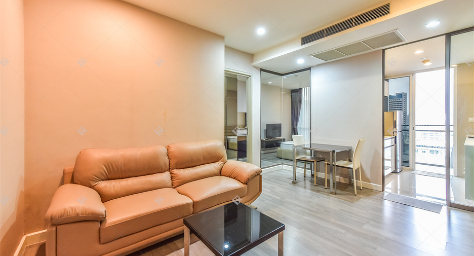 Condo en alquiler de 1 habitaciones en Sathon, Bangkok
