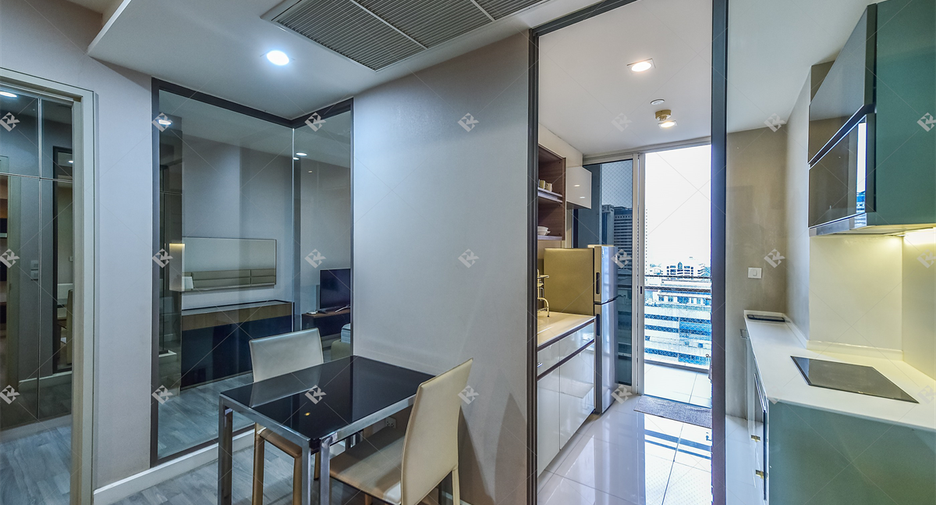 Condo en alquiler de 1 habitaciones en Sathon, Bangkok
