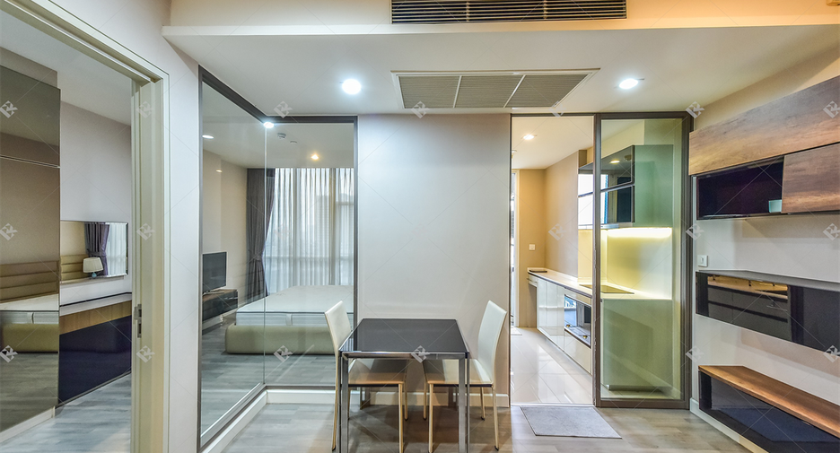 Condo en alquiler de 1 habitaciones en Sathon, Bangkok